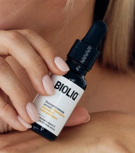 Load image into Gallery viewer, Bioliq Pro Photostable Vitamin C and Niacinamide Serum 20ml
